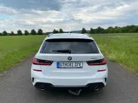 Gebraucht BMW 330e Performance 292 PS (214 kW) 2022 Weiß Kombi