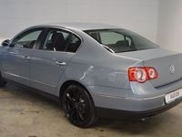 Gebraucht VW Passat Comfortline 140 PS (102 kW) 2009 Grau metallic Limousine
