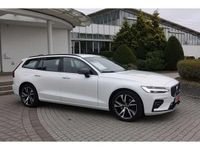 Gebraucht Volvo V60 145 PS (106 kW) 2022 Kombi
