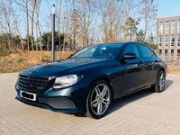 Gebraucht Mercedes E220 194 PS (142 kW) 2016 Grün Limousine