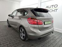 Gebraucht BMW 220 Sport Line 190 PS (139 kW) 2015 Silber Limousine