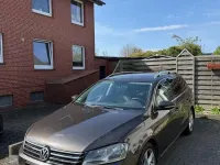 Usata VW Passat 140 CV (102 kW) 2012 Marrone Station wagon
