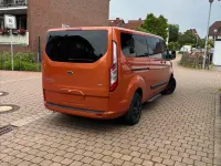 Gebraucht Ford Transit Custom 170 PS (125 kW) 2018 Orange Van / Kleinbus