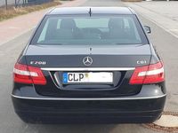 Gebraucht Mercedes E200 136 PS (100 kW) 2010 Schwarz Limousine