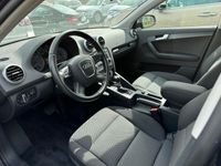 gebraucht Audi A3 Sportback 2.0 TDI Attraction * Automatik*