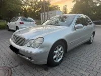 Gebraucht Mercedes C180 Elegance 140 PS (102 kW) 2003 Schwarz Kombi
