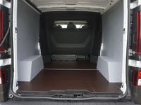 Gebraucht Renault Trafic 145 PS (106 kW) 2021 Weiß Van / Kleinbus