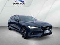 Gebraucht Volvo V60 Core 163 PS (119 kW) 2025 Blau Kombi