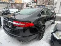 Begagnad Jaguar XF 240 HK (176 kW) 2011 Svart Sedan