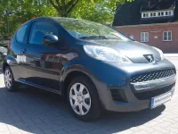 Gebraucht Peugeot 107 Filou 68 PS (50 kW) 2010 Grau Kleinwagen