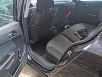 Second-hand Opel Astra 105 CP (77 kW) 2004 Albastru Hatchback
