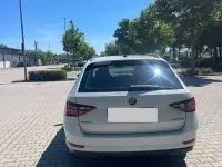 Gebraucht Skoda Superb Ambition 150 PS (110 kW) 2016 Weiß Kombi