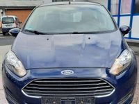 Gebraucht Ford Fiesta Trend 80 PS (58 kW) 2013 Blau Kleinwagen