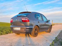 Usata Seat Leon 105 CV (77 kW) 2005 Grigio Utilitaria