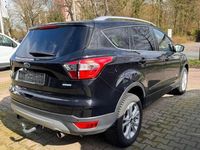 Gebraucht Ford Kuga Titanium 182 PS (133 kW) 2018 Schwarz SUV