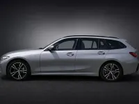 Gebraucht BMW 330 M Sport 245 PS (180 kW) 2025 Grau Kombi