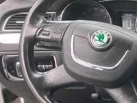 Gebraucht Skoda Superb 105 PS (77 kW) 2011 Weiß Kombi