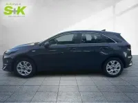 Usado Kia Ceed 160 CV (117 kW) 2022 Negro Utilitario