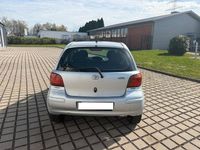 Gebraucht Toyota Yaris Sol 87 PS (63 kW) 2004 Silber Limousine