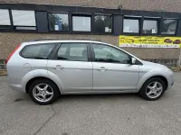Używany Ford Focus Style 101 KM (74 kW) 2009 Srebrny Kombi