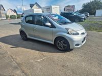 Gebraucht Toyota Aygo Cool 68 PS (50 kW) 2011 Silber Kleinwagen