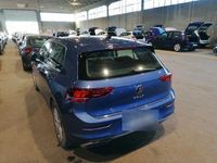 Gebraucht VW Golf VIII Style 150 PS (110 kW) 2025 Blau Limousine