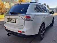 Gebraucht Mitsubishi Outlander Invite 150 PS (110 kW) 2013 Weiß SUV