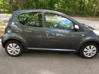 Gebraucht Citroën C1 SELECTION 68 PS (50 kW) 2011 Grau Kleinwagen