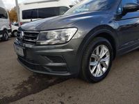Gebraucht VW Tiguan Trendline 125 PS (91 kW) 2017 Indiumgrau metallic SUV