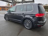 Gebraucht VW Touran Highline 190 PS (139 kW) 2016 Schwarz Van / Kleinbus