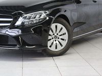 Gebraucht Mercedes C200 160 PS (117 kW) 2021 Schwarz Limousine