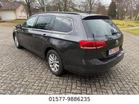 Gebraucht VW Passat 150 PS (110 kW) 2018 Grau Kombi
