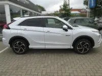 Gebraucht Mitsubishi Eclipse Cross Select 188 PS (138 kW) 2022 Weiß SUV