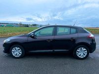 Gebraucht Renault Mégane 110 PS (80 kW) 2015 Braun Limousine