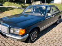 Brugt Mercedes E280 185 HK (136 kW) 1984 Blå Sedan