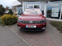 Second-hand VW Tiguan Sound 179 CP (131 kW) 2017 Roșu SUV
