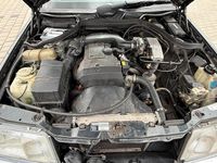 Gebraucht Mercedes 220 150 PS (110 kW) 1994 Braun Kombi