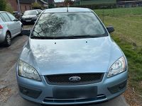 Usata Ford Focus 100 CV (73 kW) 2005 Blu Berlina