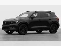 Neu Volvo XC40 Plus 163 PS (119 kW) 2026 Schwarz (onyx black / metallic) SUV