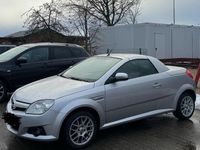Gebraucht Opel Tigra 90 PS (66 kW) 2006 Silber Cabrio