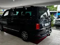 Gebraucht VW Multivan Highline 199 PS (146 kW) 2019 Starlight blue Van / Kleinbus