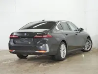 Gebraucht BMW 530e 299 PS (219 kW) 2025 Sophistograu brillanteffekt me Limousine