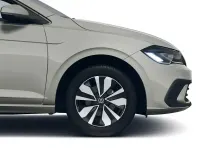 Gebraucht VW Polo Move 80 PS (58 kW) 2024 Gold Kleinwagen