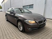 Gebraucht BMW 523 Sport Line 204 PS (150 kW) 2011 Grau Limousine