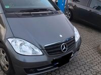 gebraucht Mercedes A160  3000 € nur doses Woche.