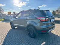 Gebraucht Ford Kuga Trend 120 PS (88 kW) 2018 Grau SUV