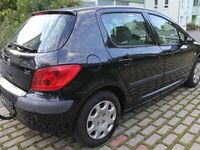Gebraucht Peugeot 307 75 PS (55 kW) 2002 Schwarz Limousine