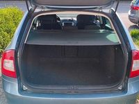 Gebraucht Skoda Octavia Family 105 PS (77 kW) 2011 Blau Kombi