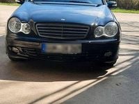 Gebraucht Mercedes 200 122 PS (89 kW) 2005 Schwarz Limousine
