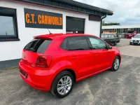 Gebraucht VW Polo 90 PS (66 kW) 2015 Rot Limousine